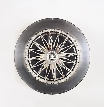 박안식_Wheel of flower 1_아연도금철판, 크롬도금철판, 모터, 센서_70x70x20cm_2011