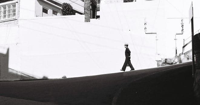 ⓒ이갑철, 침묵과 낭만, 수정동, Gelatin Silver Print, 40.6x50.8cm, 2014