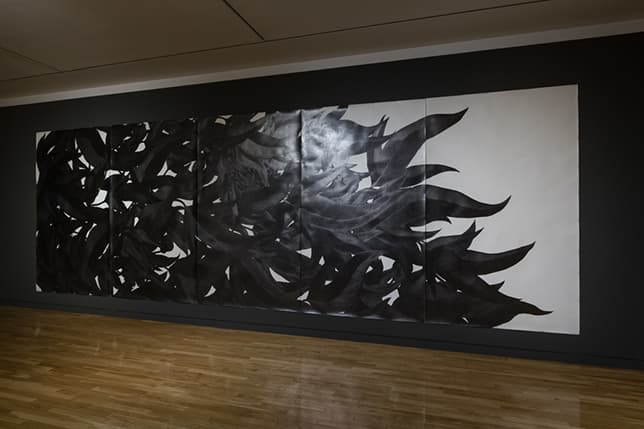 김은주, 바람, 종이에 연필 700x237cm, 2013