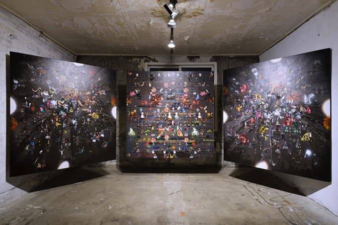 Choi, Soojung, 無間_Interminable Nausea, 2015. acrlyic and embroidery on canvas, 150 x 150cm (3pcs)