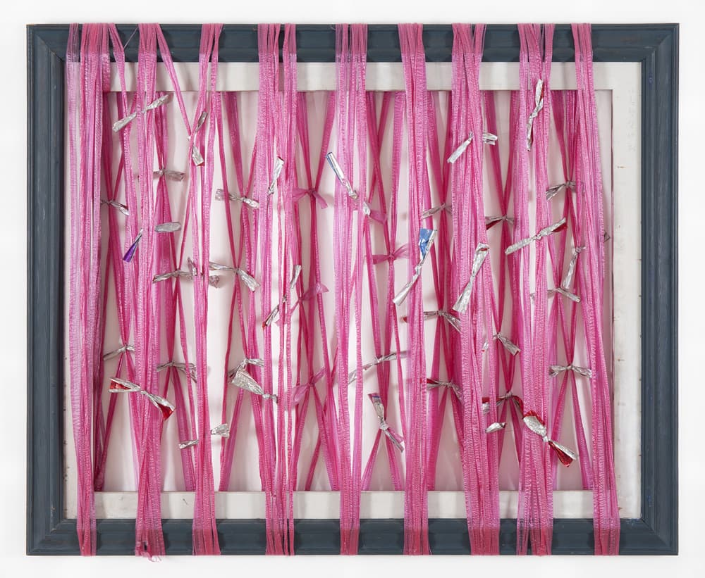 아침 햇살, 2009, 액자에 비닐끈, 118.5x144.5cm