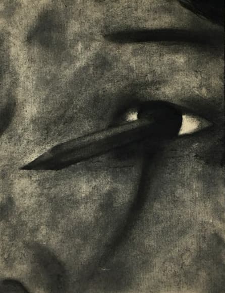 서윤아, 눈으로 쓰는 글, 45.5x37.9cm, 장지에 목탄, 2018