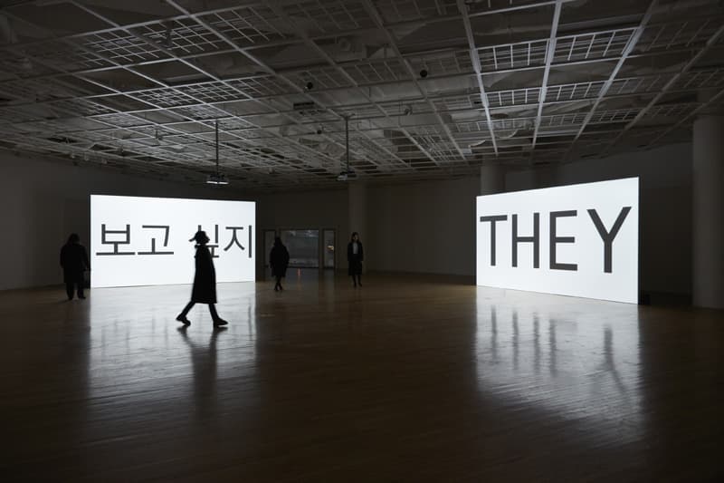 Installation view 장영혜중공업, 머리를 검게 물들이는 정치인들 -- 무엇을 감추나?, 2016 Photo by Sang-tae Kim, 2017