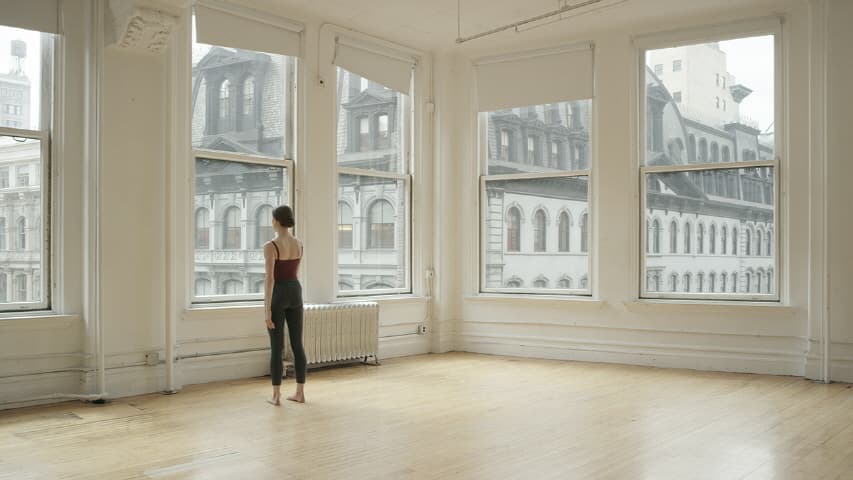Jaye Rhee, Perfect Moment 1 2015 Archival inkjet print 76.2 x 135.5 cm Ed. of 6