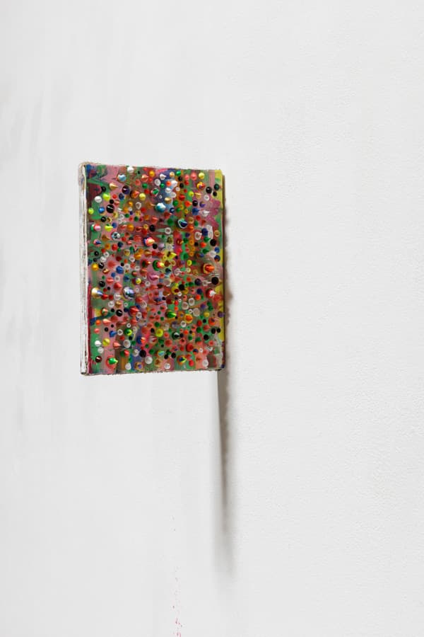 이정승원, 주파수-비트_ 캔바스에 혼합재료_ 16.5x22x5cm _2017 (후면)