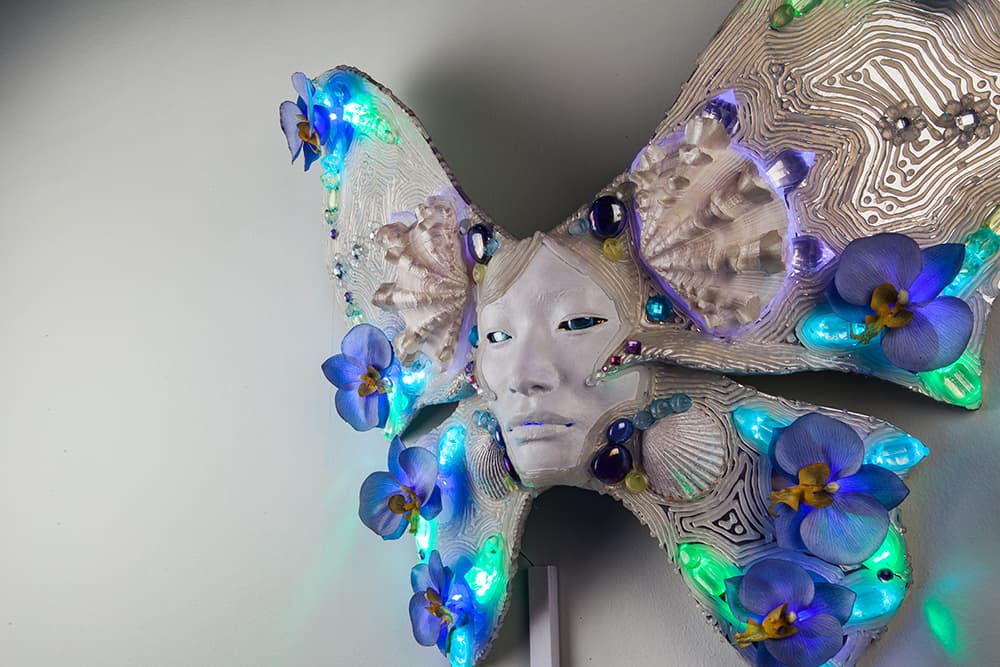최규식_호접란 68x65x20cm 혼합재료, LED 2012 Phalaenopsis aphrodite Rchb.F
