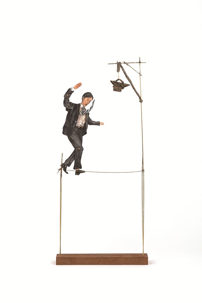 쿵 하면 흔들리는 세계_paint on paper, copper wire, steel wire, wood_dimensions variable_2021