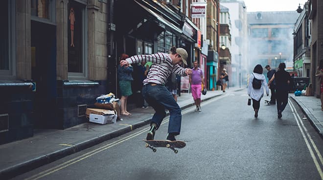 김영철, A Skateboarder, Soho, London, 2015 Previous