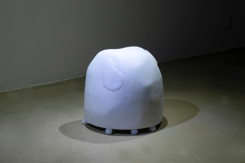 김채린, 팔베개_석고, 에코플렉스실리콘_32x36x46㎝_2019