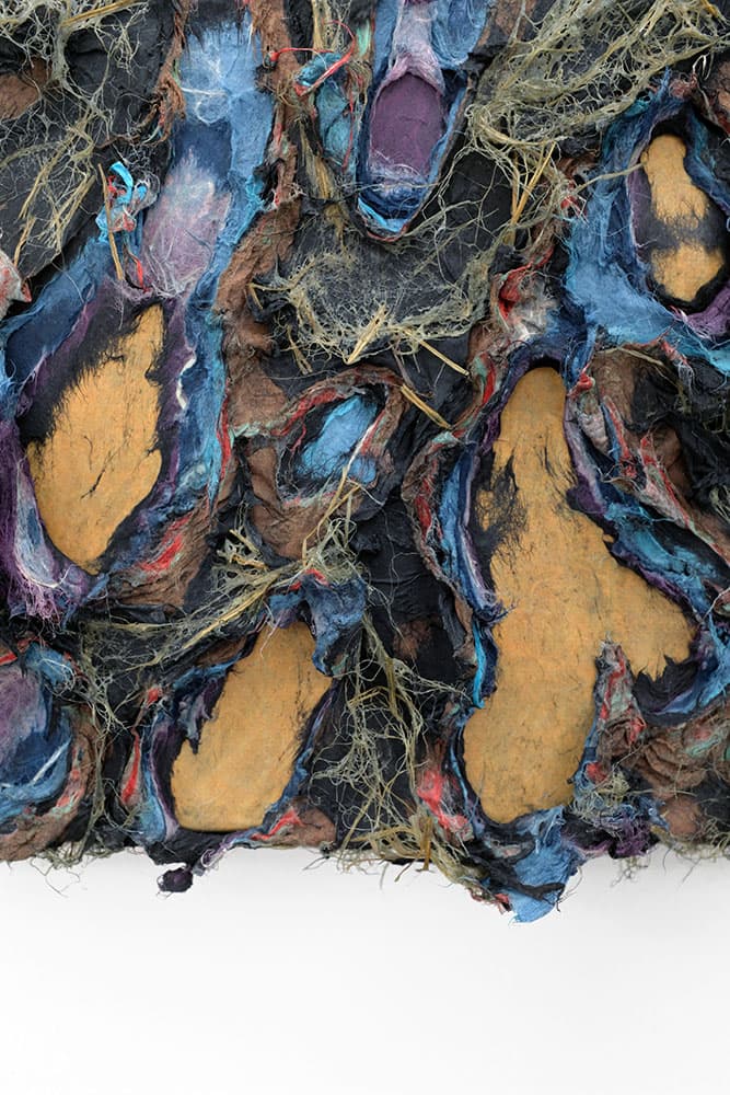 벽140_디테일_hanji, persimmon dyed hanji by 덕치전통한지, polygonum indigo dyed hanji by 장지방, and ottchil hanji by 장지방 on linen hemp_20x20cm_2021