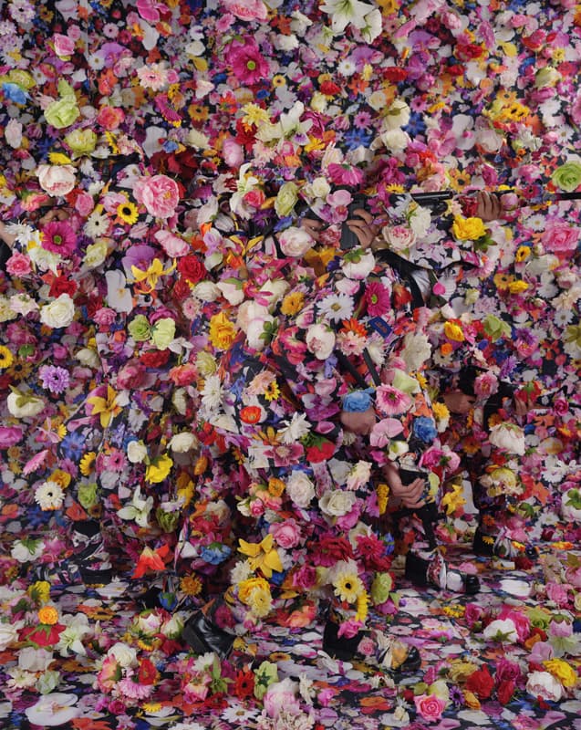 이용백 <Angel Soldier_Photo 01> 2011 225x180cm C-print 서울시립미술관 소장