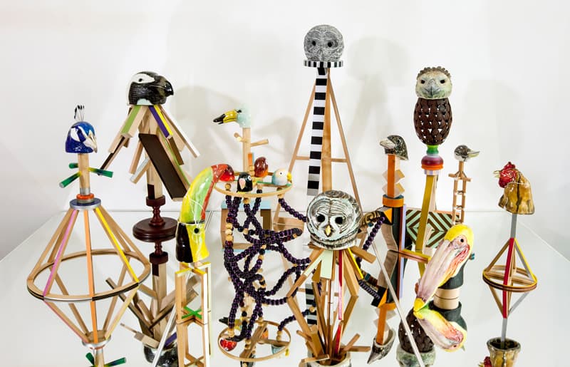 민성홍, Overlapped, Sensibility-Birds Installation, Ceramic white cement acrylic on wood, 2014