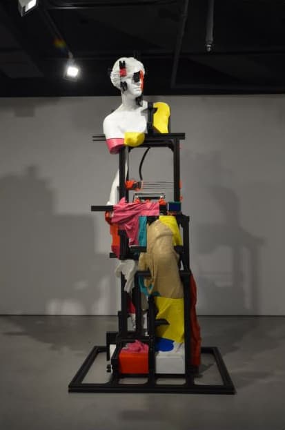 하석준, Sweet venus + Readymaker1, Aluminum Frame, 3D Printed Objects , Stepping Motor and Mixed Media, 100x200x100(WHD) cm, 2016
