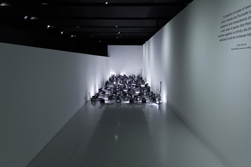 크리스 쉔 Chris Shen, «루메(자동) Lume(Auto)», 백남준아트센터 1층 메자닌 전시 전경