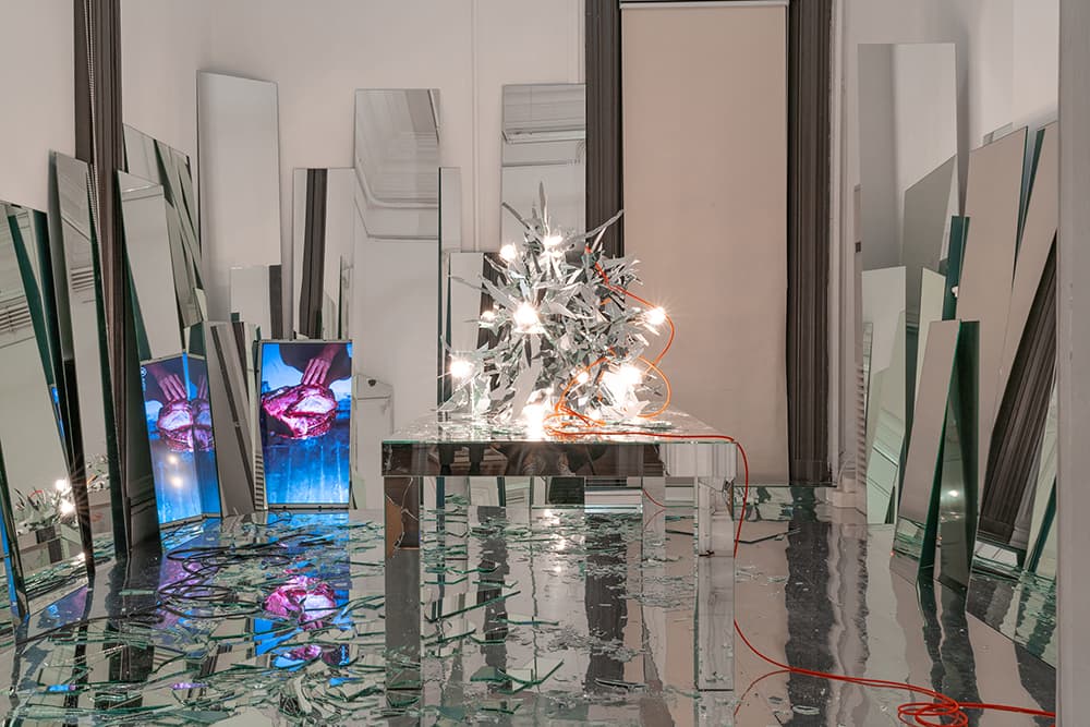 ≪단순한 진심: 51 Lives≫ 전시 전경, 2020, 서울시립 남서울미술관 Installation view of Candid Essence: 51 Lives, Nam-Seoul Museum of Art