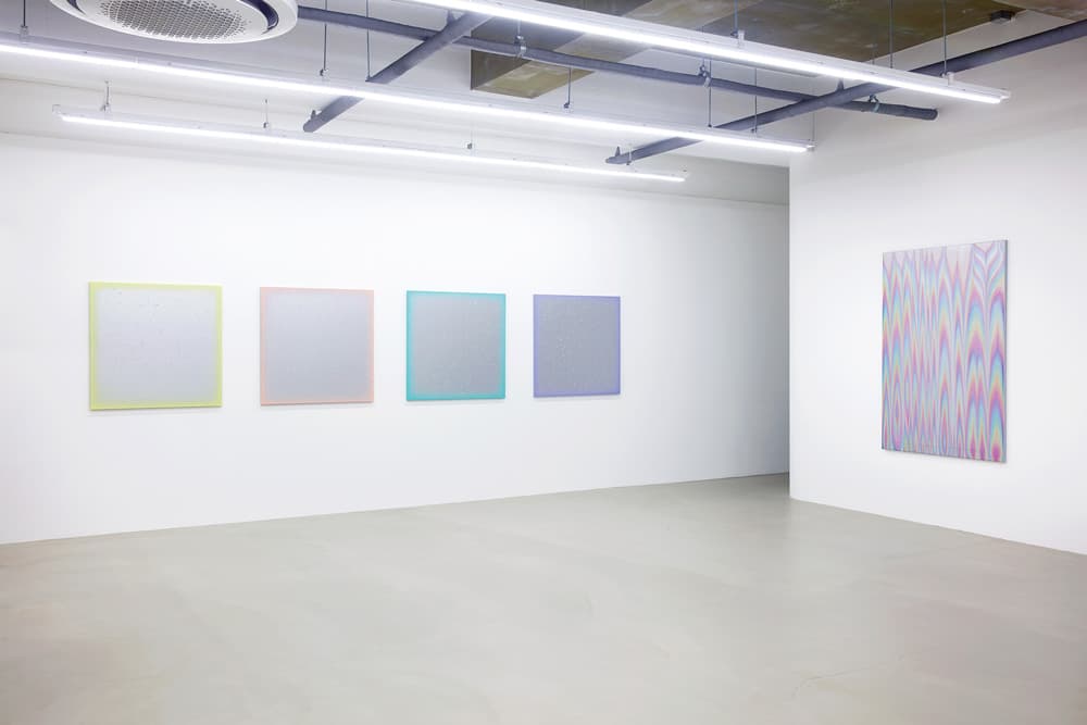 Heewon Oh, Iridescent Fog 전시전경, ONE FOUR
