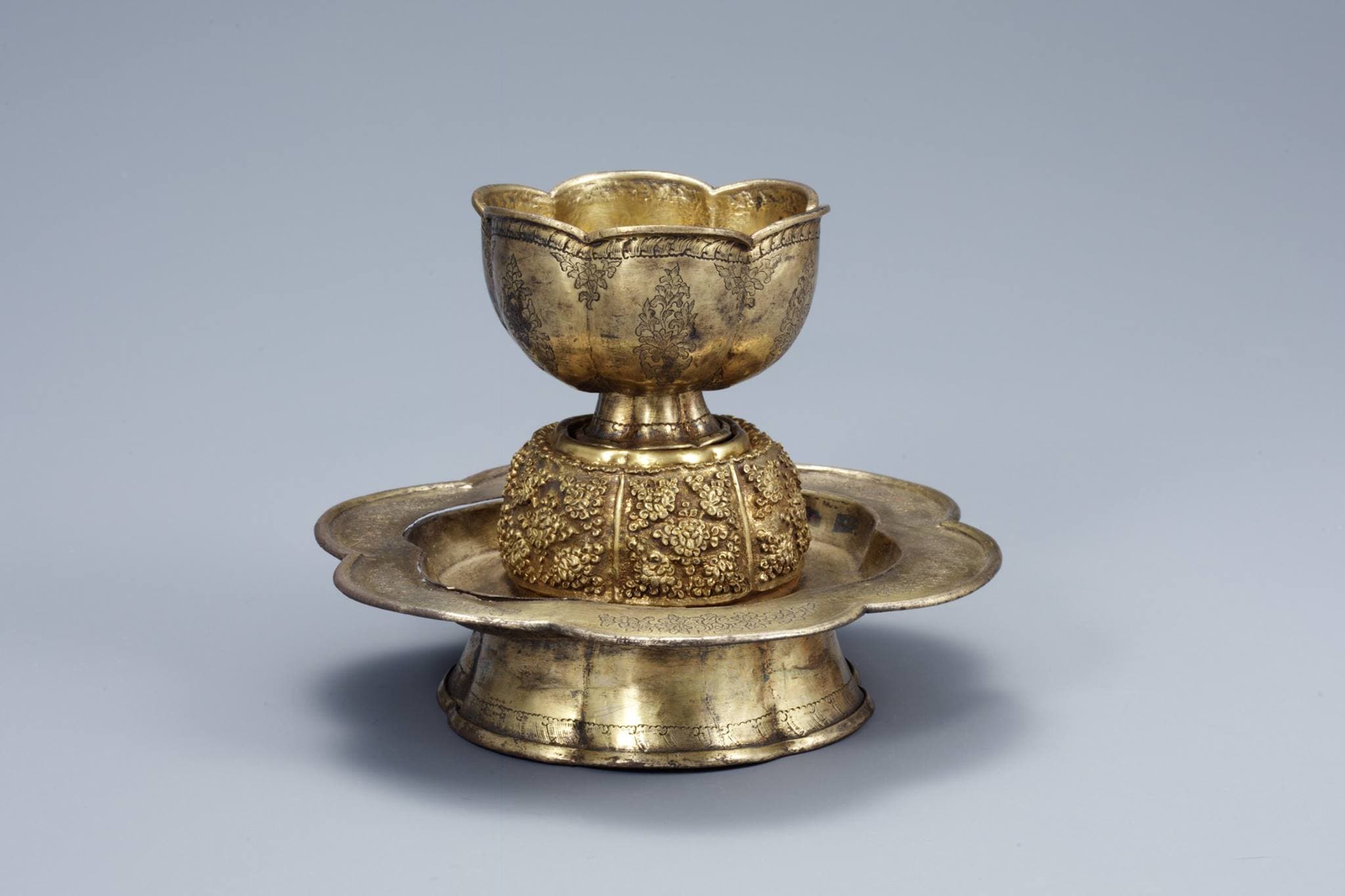 보물 제1899호 은제도금화형탁잔 銀製鍍金花形托盞