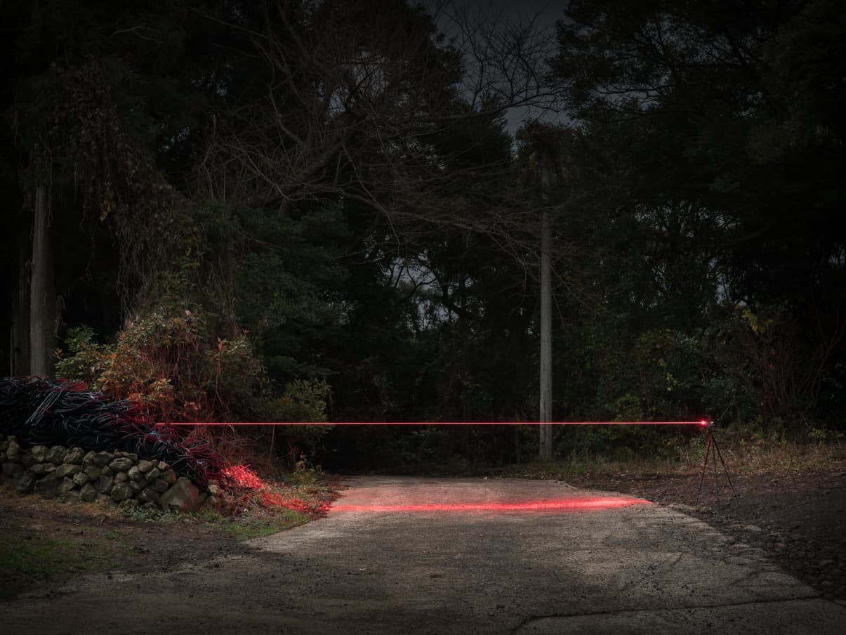 이재욱, <Red line #7>, Archival pigment print, 112x149cm, 2018