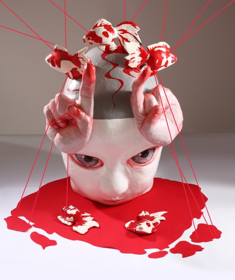성병희, 부유하는 생각들_papermache에 아크릴_39x102X65cm_2014.