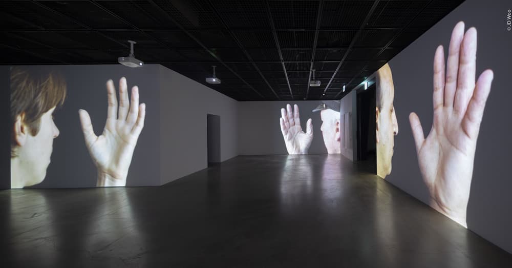 게리 힐: 찰나의 흔적 전시전경, 수원시립아이파크미술관