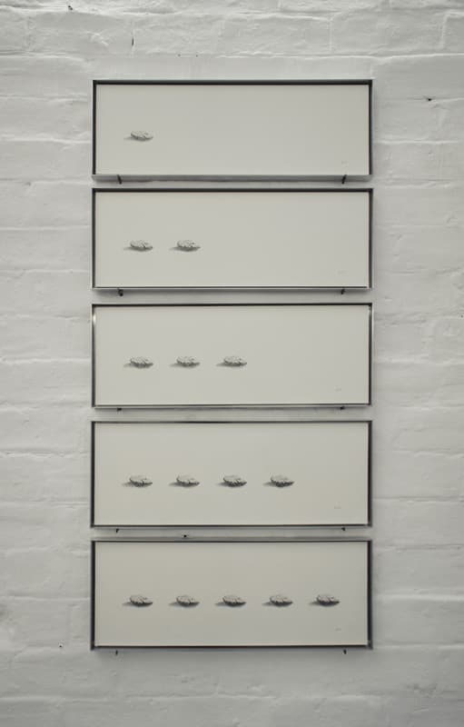 이의성, 드로잉의 가격 Price of Drawin, 5 Graphite Sticks, Graphite on Paper, 24*60(each), 70*24*24cm