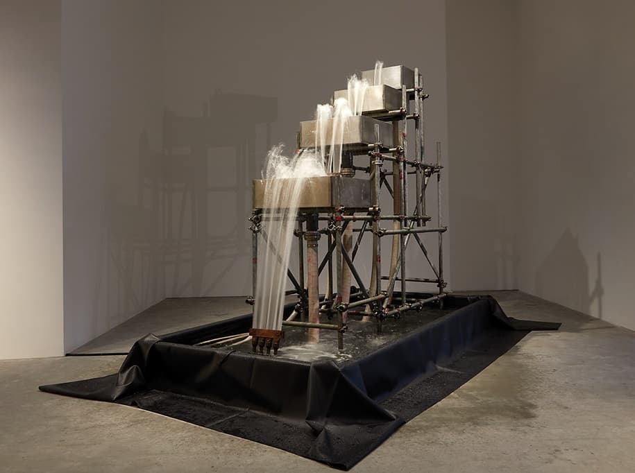 올라퍼 엘리아슨 Olafur Eliasson, 뒤집힌 폭포, 1998