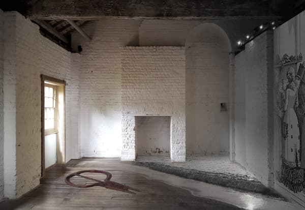 금민정, 지나간 벽과 소리의 틈새