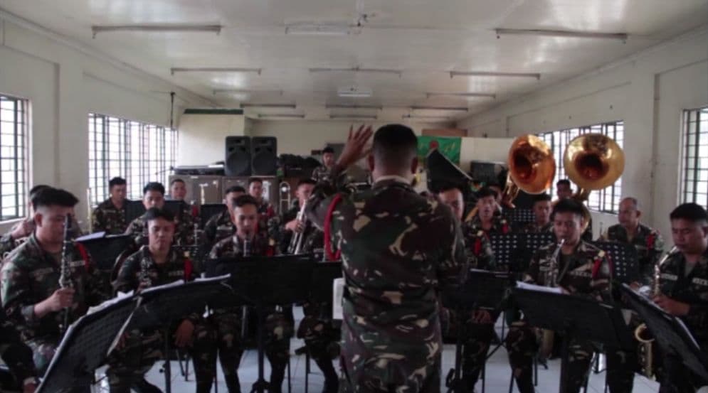 필리핀_Mark Salvatus_Notes from the New World_12분24초_2015