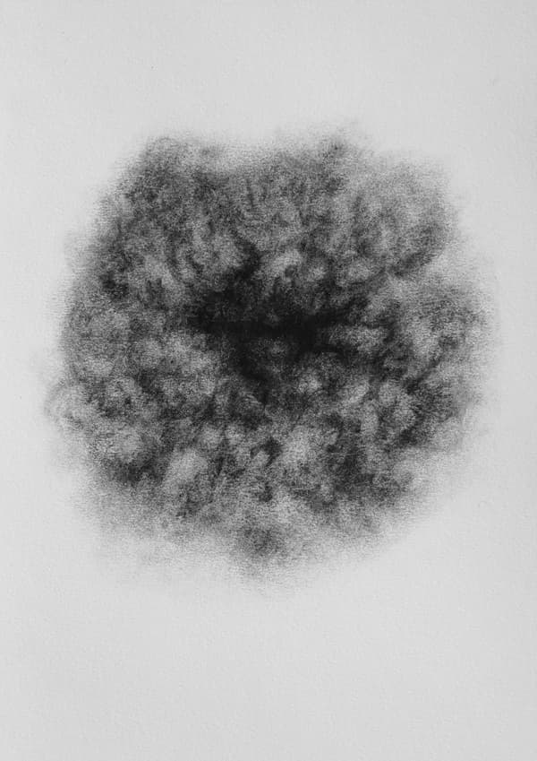 최영,안개의 덩어리, 21x29.7cm, 종이 위에 목탄, 2017