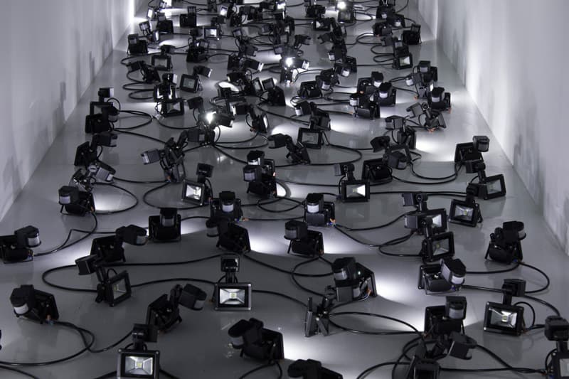 크리스 쉔 Chris Shen, «루메(자동) Lume(Auto)», 백남준아트센터 1층 메자닌 전시 전경