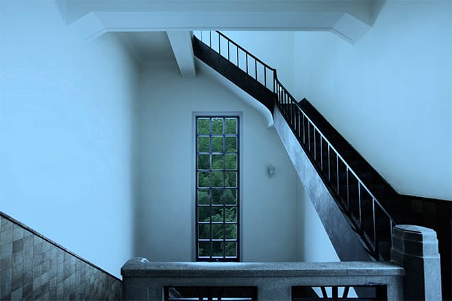 임창민 ambiguous scene 4 110×165cm Pigment Print, Led Monitor 2015