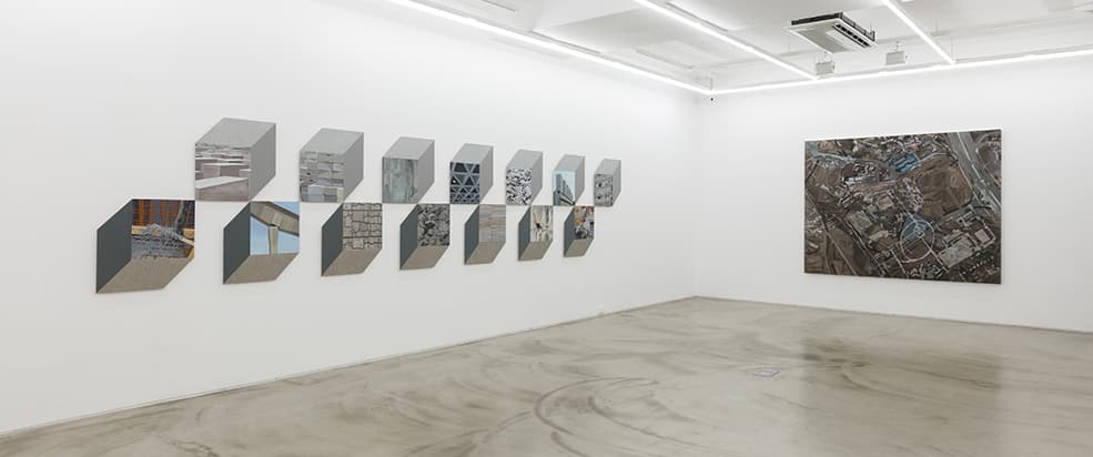 Installation view of Capricious Land 변덕스러운 땅, Gallery Simon, 2016