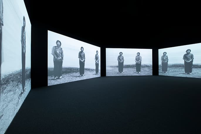 김우진, <완벽한 합창>, 2019 4 채널 HD 비디오, 5분 12초