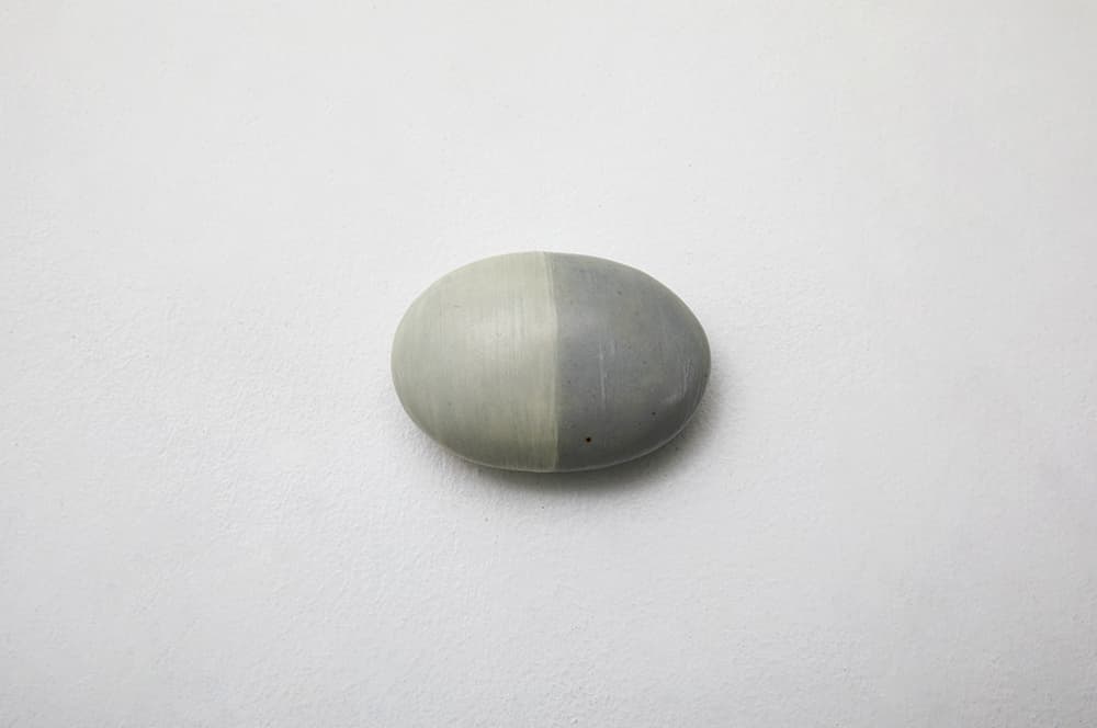 곽경화_Untitled_5x7x3cm_Glazed ceramic_2020