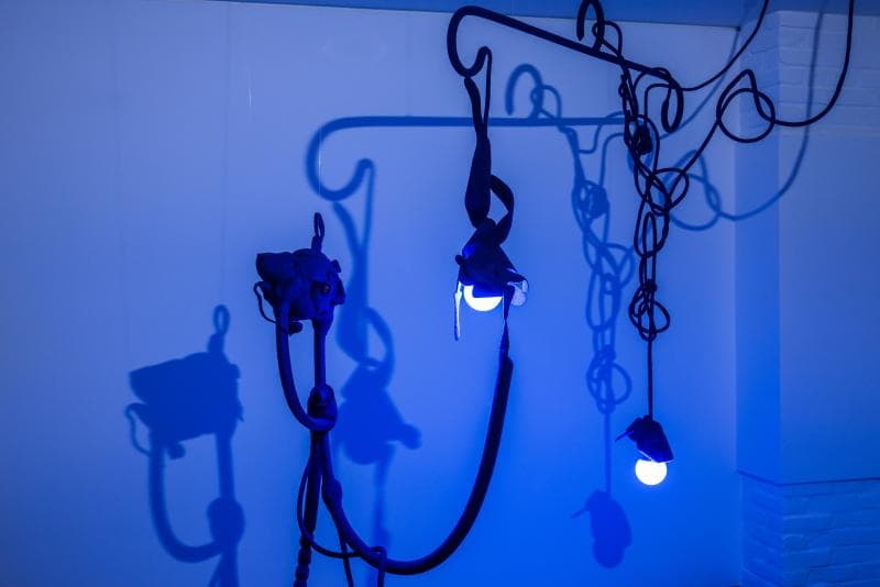 오화진, 개인의 문화 #세상을 디자인하다 '조물조물조물주(심장)', Wool, Hand stitched, dimensions variable, 2018