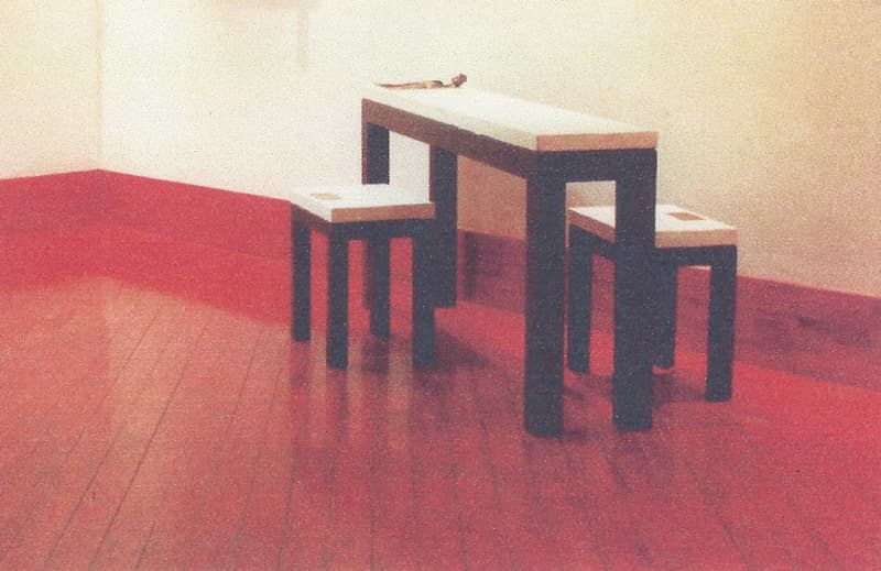 최상용, 때로는 마주하고 싶지 않을 때도 있다, 철, 동, 목재, 혼합재료, 150x30x74cm, 30x40x45cm, 2004
