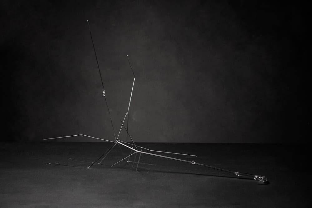 최유나, 뼈대, plexiglas, 100 x 80 x 100cm (WxDxH), 2019