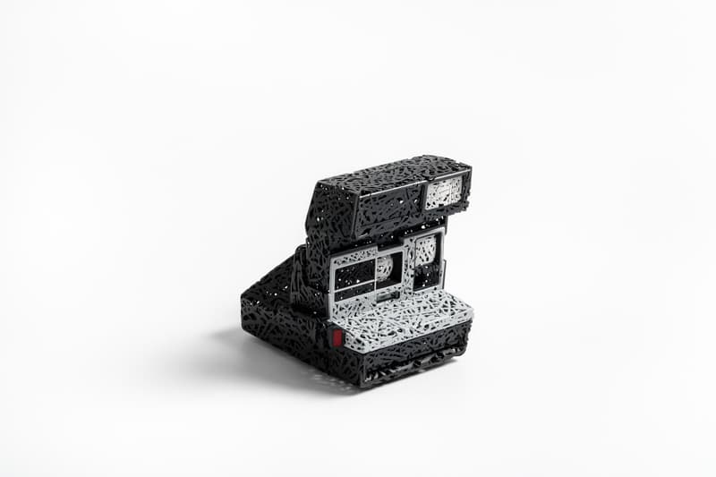 조현수, Polaroid Camera, resin, 15(h)×12.2×14.8cm, 2018