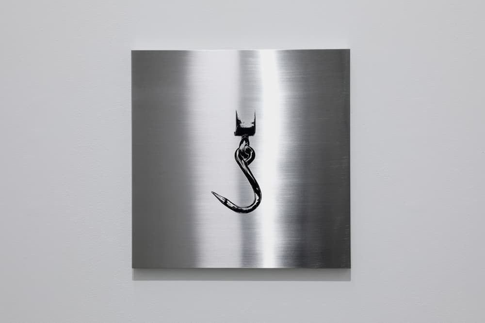 김영재_The Meat Hook_스테인리스 스틸_30x30x1.5cm_2021
