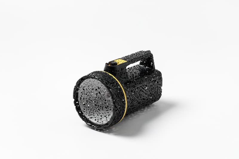 조현수, Flashlight_ resin, 12(h)×10.7×18cm, 2018