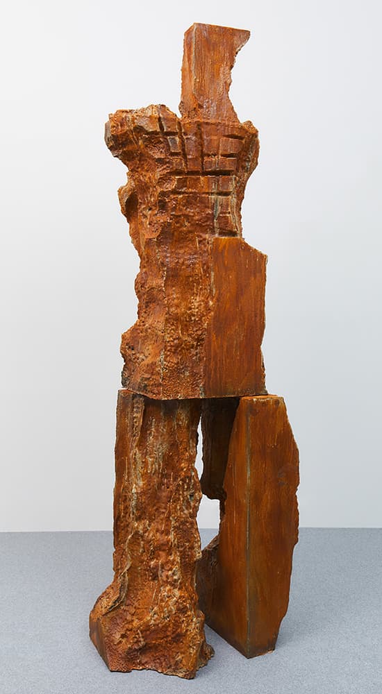 최하늘, 〈아빠〉, 2020. 희생된 육신은 액자에 프린트된,  C-프린트, 200 x 110 cm.이미지 출처: 원앤제이 갤러리