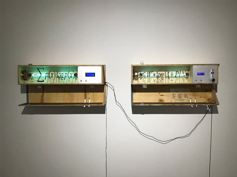 전형산, <불신의 유예 #6; here$now>, 사운드 설치, 100x20x40cm, 2EA