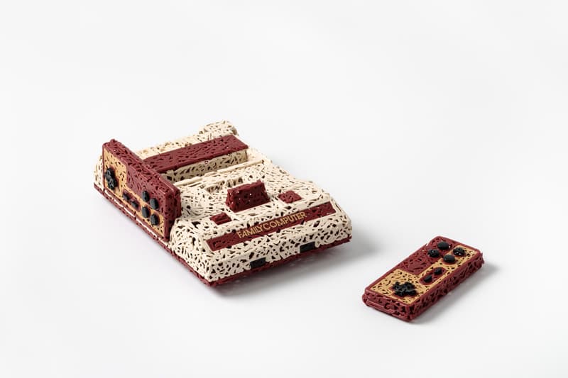 조현수, FC Family Game, resin,  6.1(h)×15×21.3cm, 2018