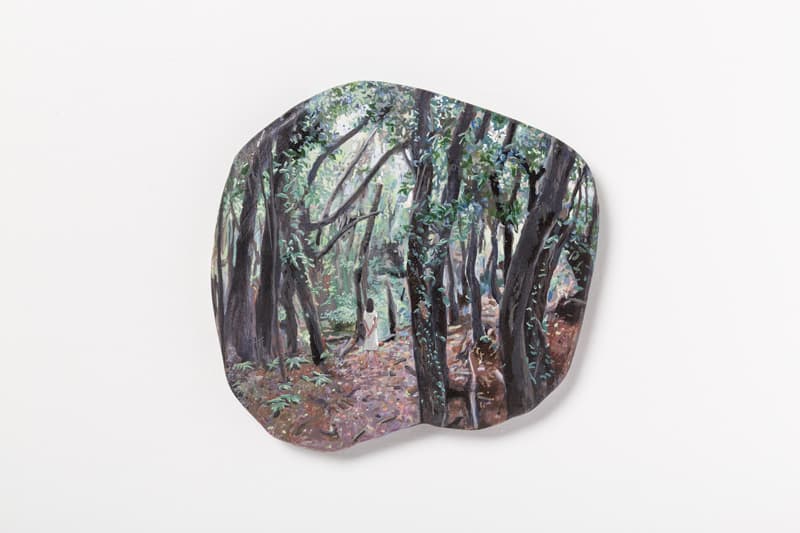 정아롱  숲길 속 산책  egg tempera on epoxy molding compound  14×15㎝  2016
