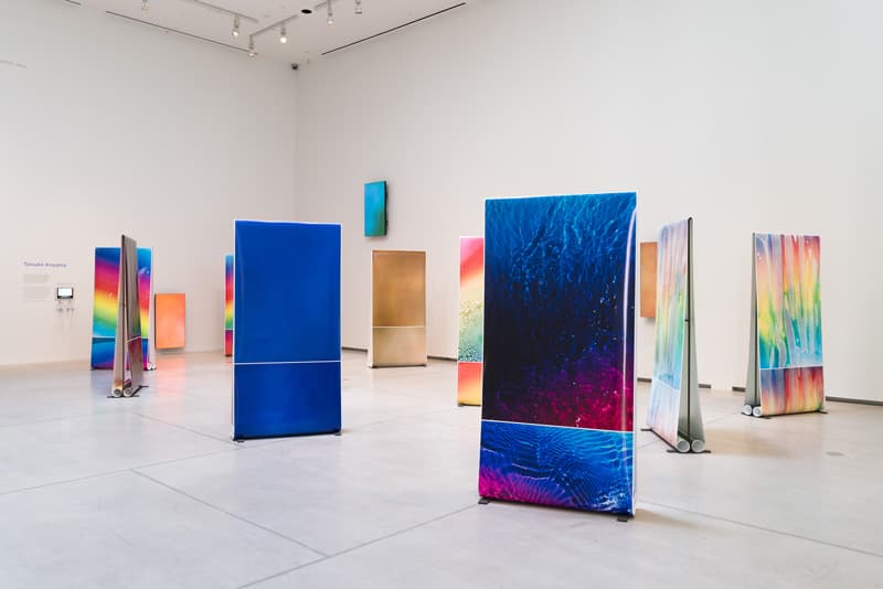 코야마 다이스케,  무지개 변주 2018 #01, #02, #03, #04, #05, 2009-2018,  디지털 아카이벌 피그먼트 프린트,  각 111.8✕680cm, 작가소장 2017 아이미아 | AGO사진상 설치전경, 온타리오 아트갤러리, 토론토, 2017