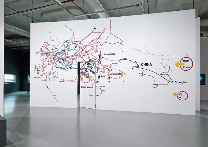파렌틴 오렌리, Conspiracy Wall  ANARTIST, 2004-2014, 혼합매체, 가변크기