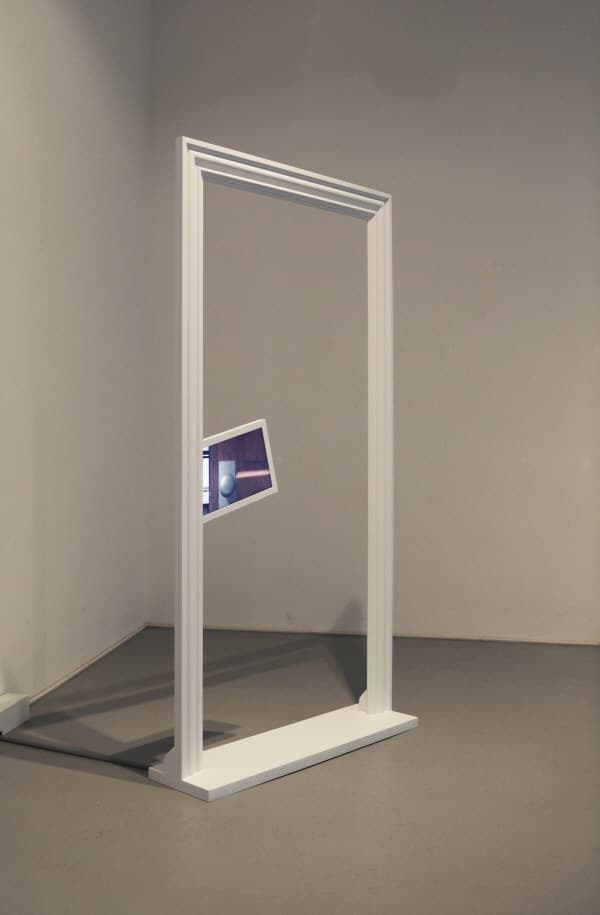 보이지 않는 것을 공기 중에 배열하는 기술 The Art of Arranging the Invisible in the Air