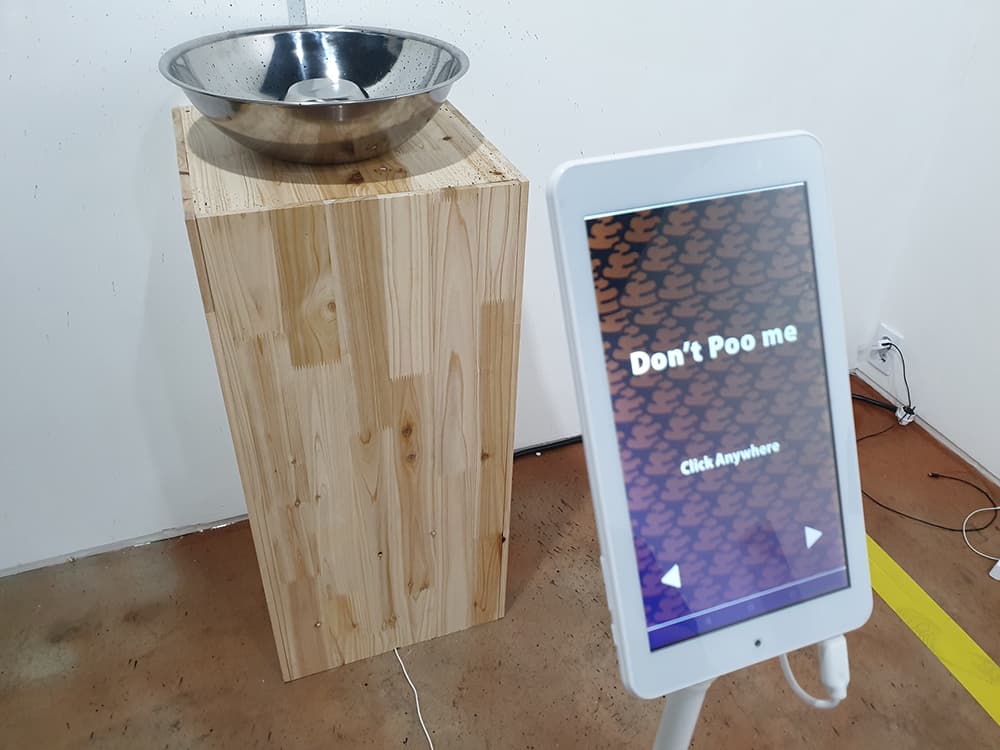 이유진x편재훈_Don’t Poo me_video game_installation_2019