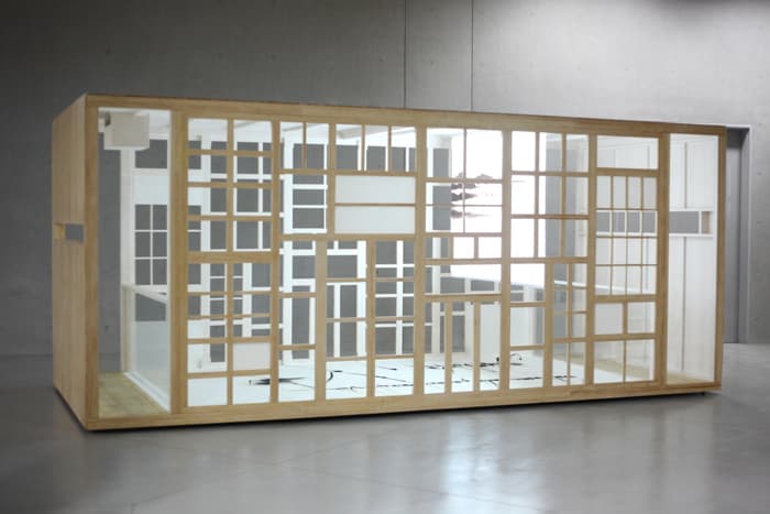 김종구, Mobile Landscape_나무, 쇳가루, LCD프로젝터, CCTV카메라, 한지_ 가변크기_2015