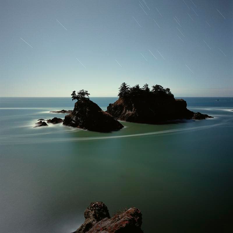 Darren Almond. Fullmoon Above the Sea of Fog, 2011, C-print, 121.2 x 121.2 cm. Courtesy of the artist & PKM Gallery.